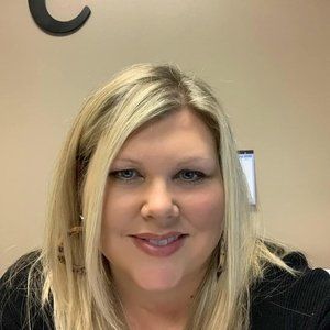 Meet your Posher, Casey